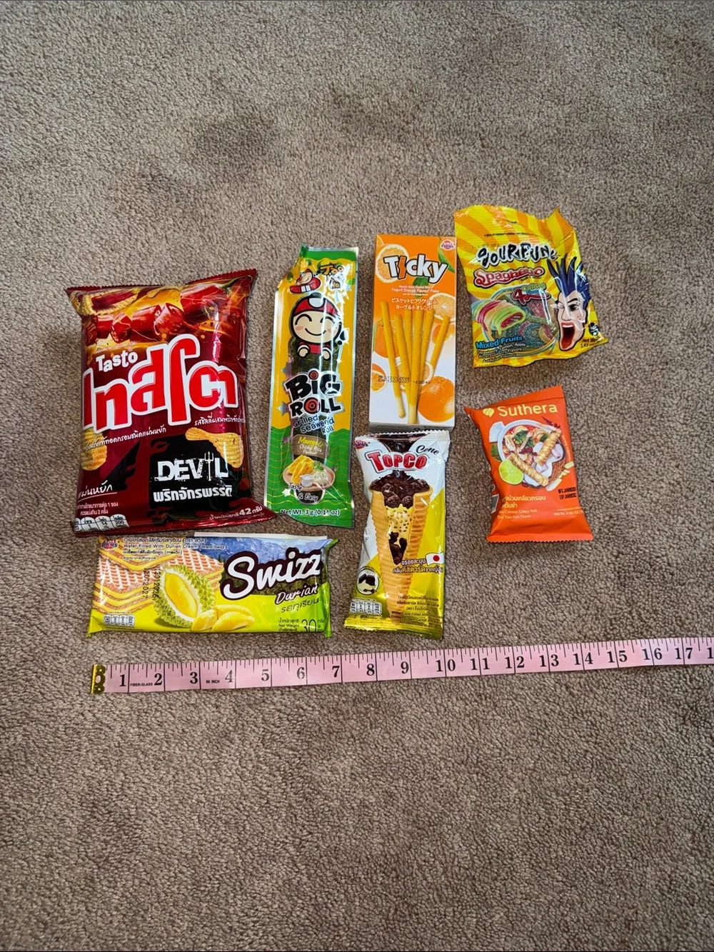 New! Universal Yums Thailand Snack Gift Box